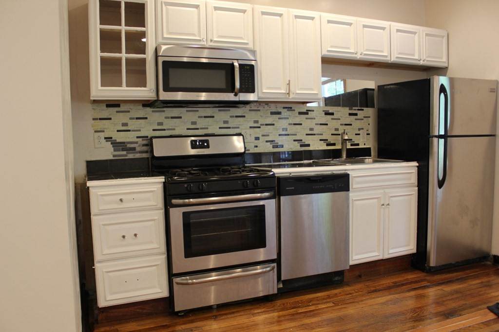 100 Seaver St. - Photo 1