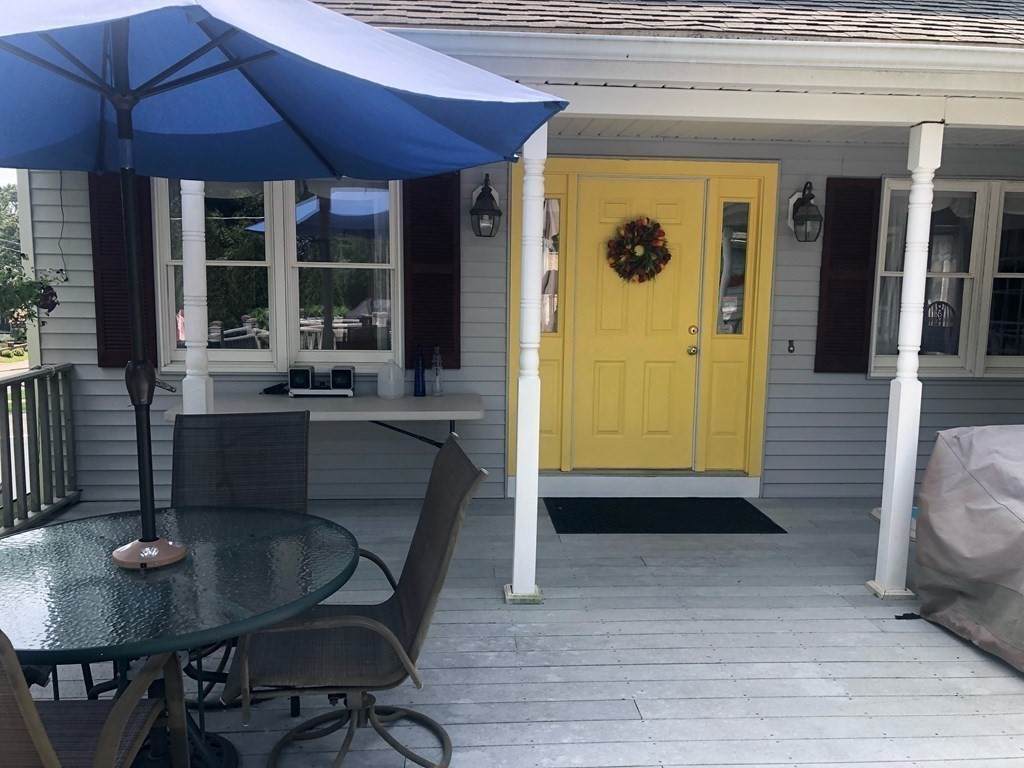 19 3rd St - Photo 1