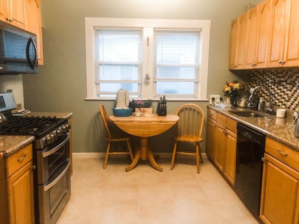 12 Berwick Road - Photo 1