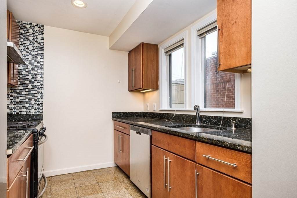 22 Chestnut Street - Photo 1