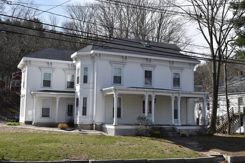 635 Washington Street - Photo 1