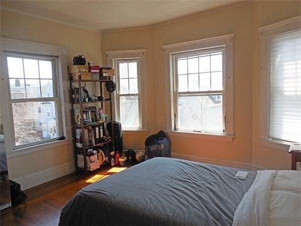 17 Ames St - Photo 1