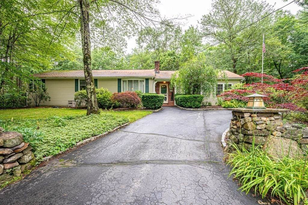 216 Beaman Rd - Photo 1