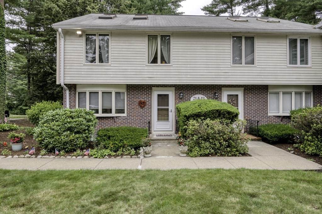 21 Hilltop Lane - Photo 1