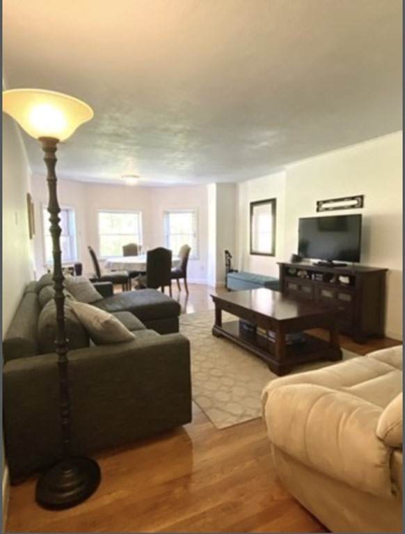 281 Beacon St - Photo 1