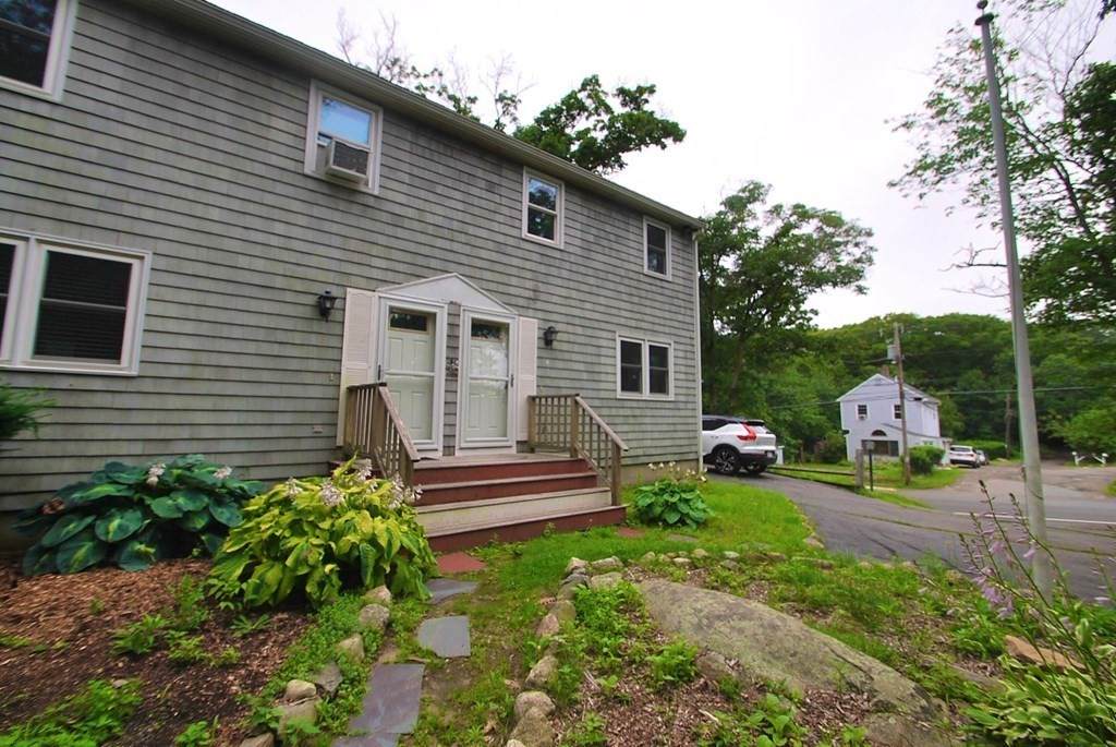 176 Main St - Photo 1