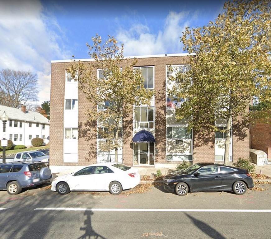 461 Washington - Photo 1