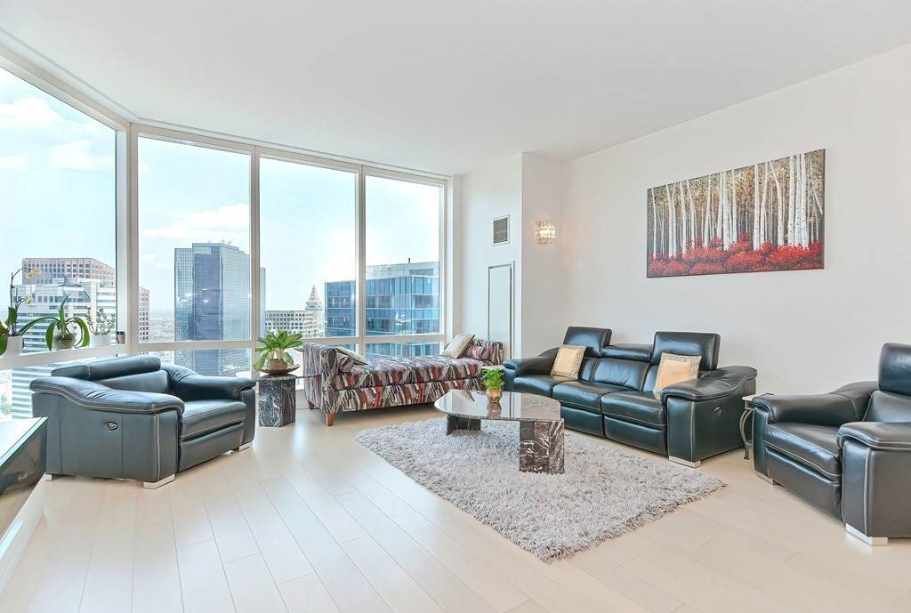 1 Franklin Street - Photo 1
