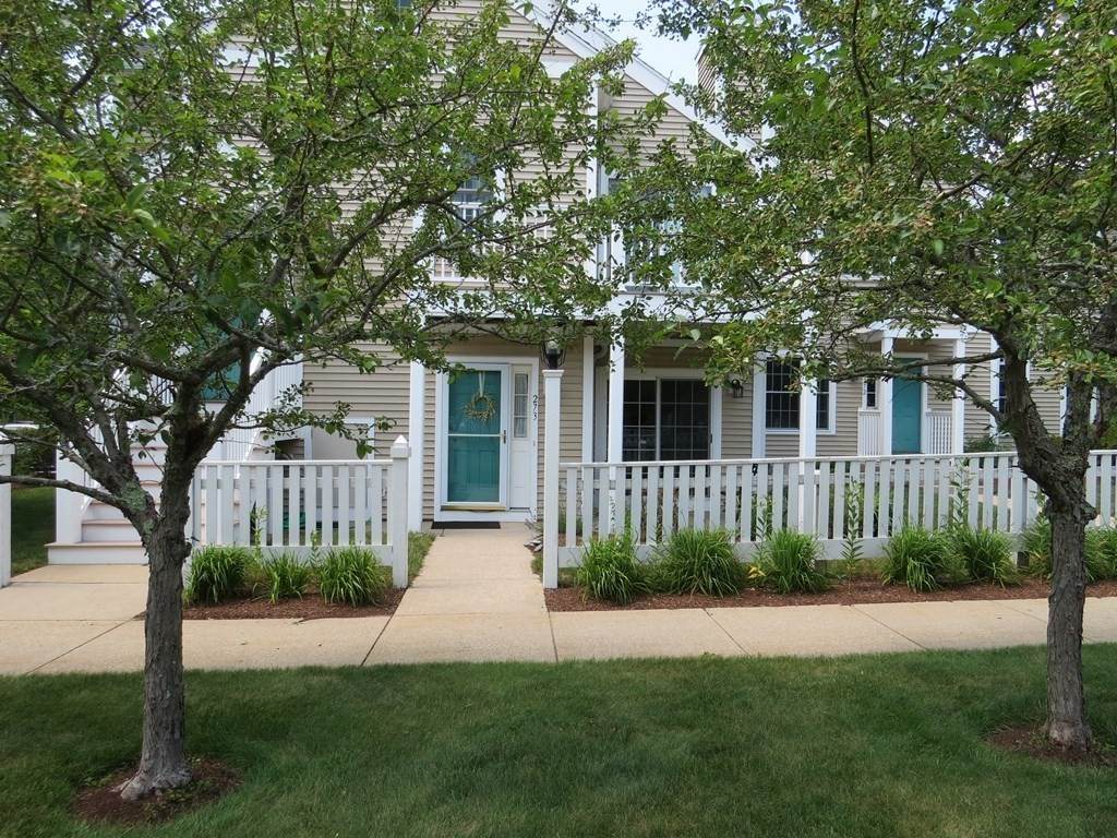 273 Allerton Commons Ln - Photo 1