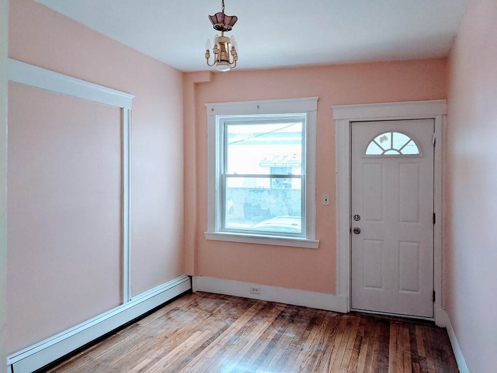 90 Empire St - Photo 1