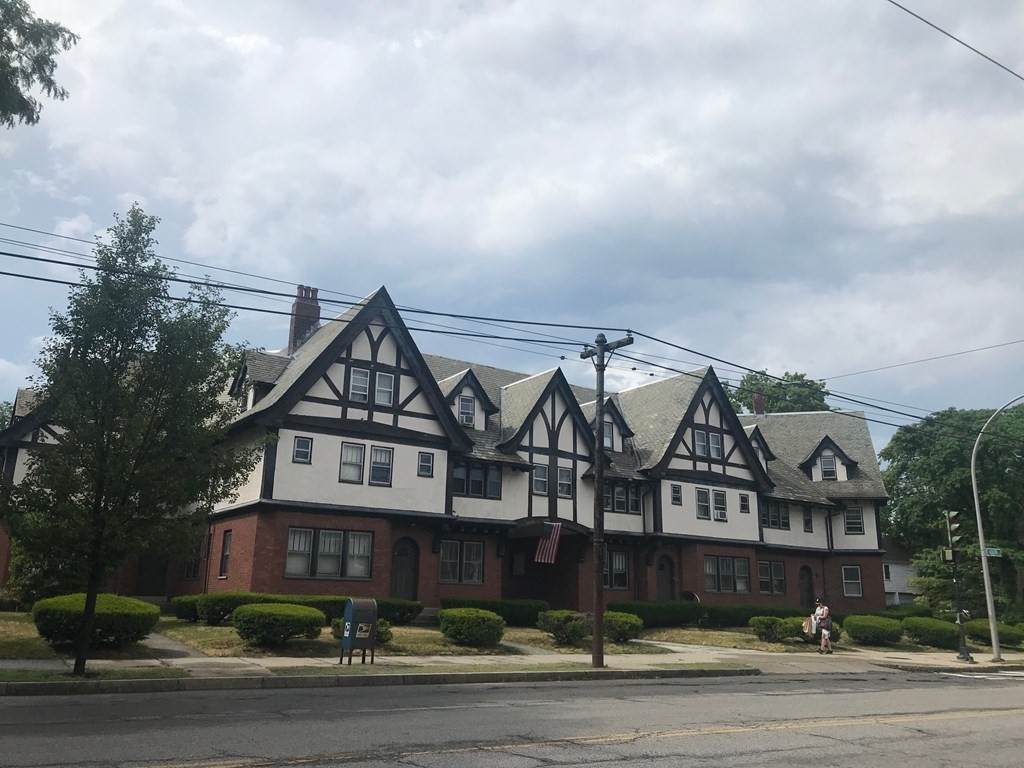 12 Palfrey - Photo 1