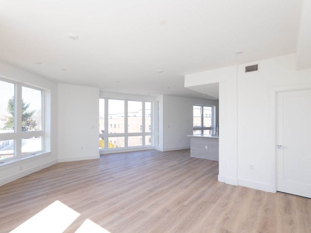 386 Market - Photo 1