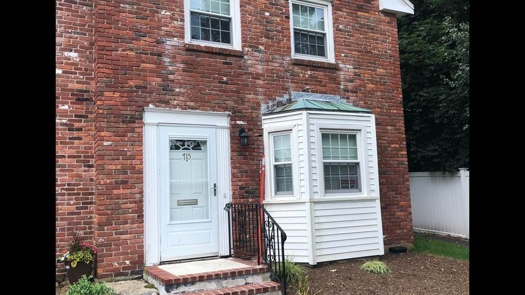 715 Hammond St - Photo 1