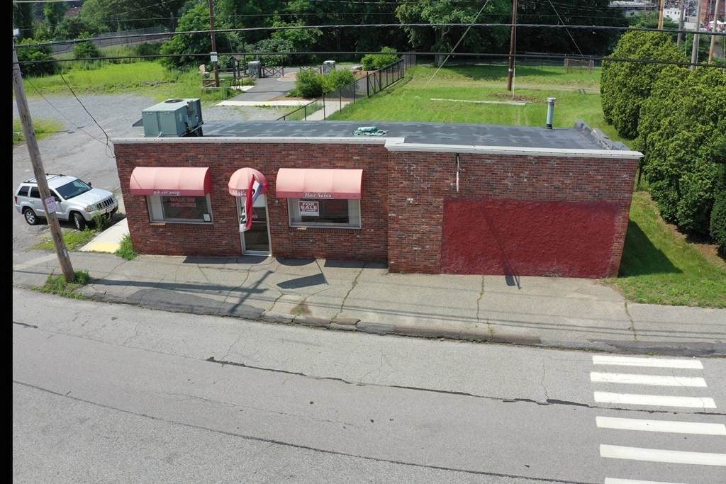173 South Elm Street - Photo 1