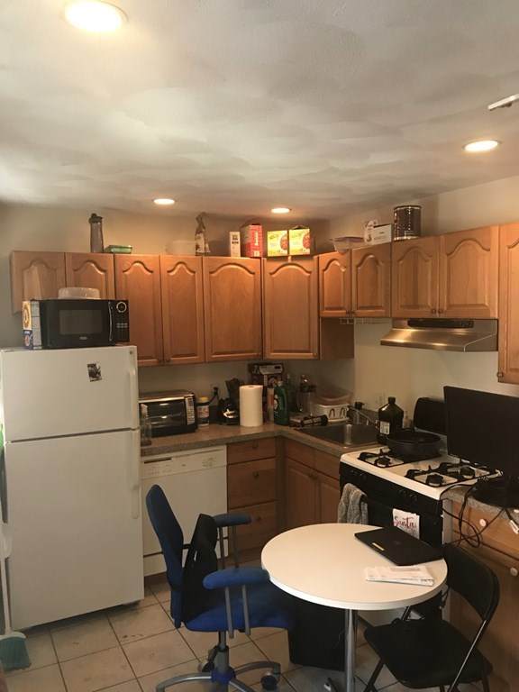 24 Charter St - Photo 1