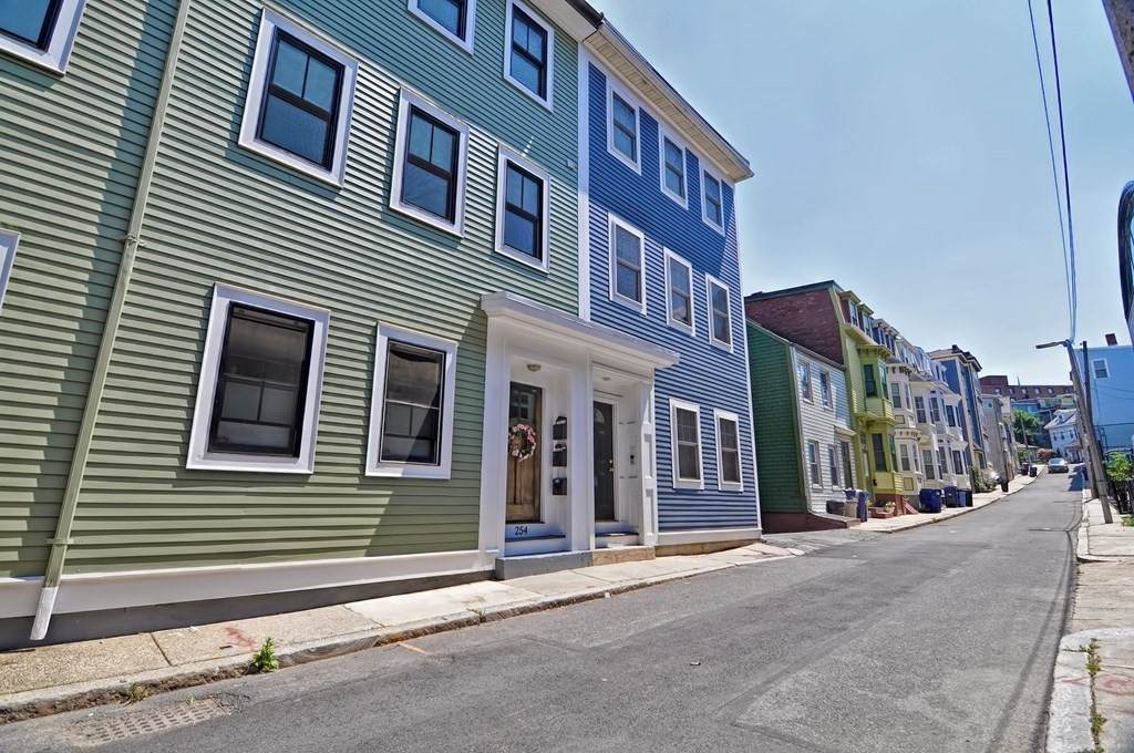 254 Bowen Street - Photo 1