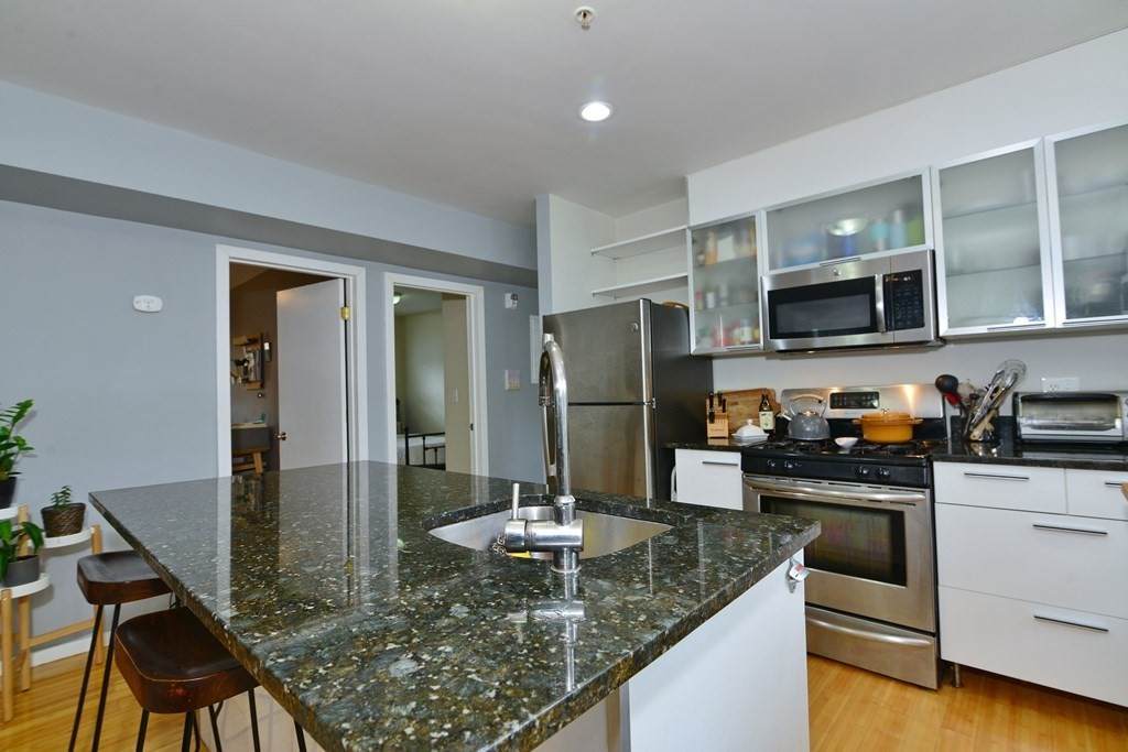47 Evans St - Photo 1