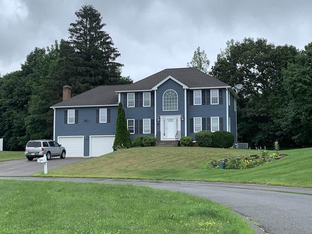 10 Jonathan Cir - Photo 1
