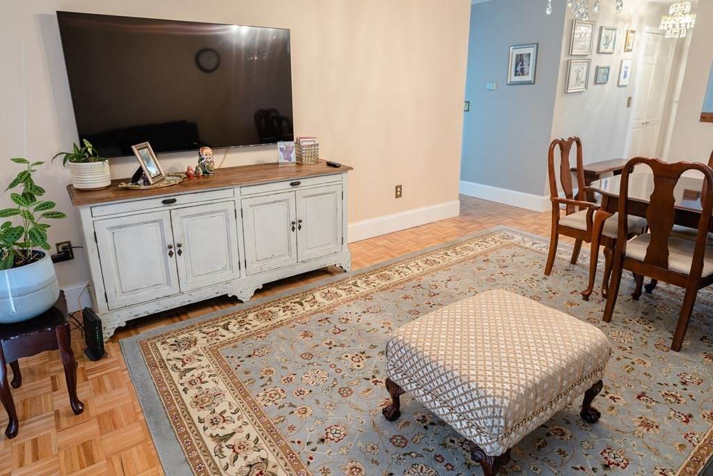 500 Governors Dr - Photo 1