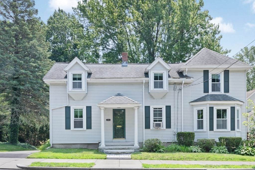 1244 Beacon St - Photo 1
