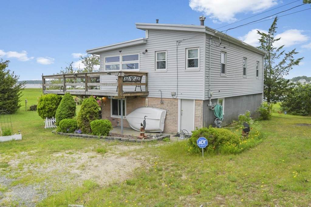 15 River Terrace - Photo 1