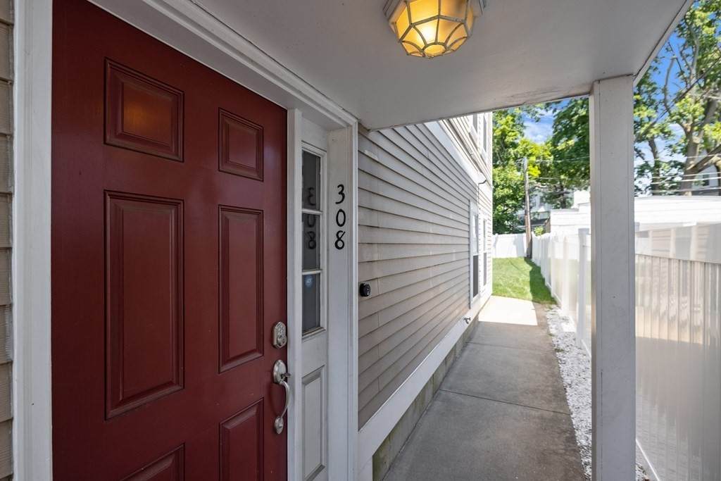 308 Talbot Ave - Photo 1