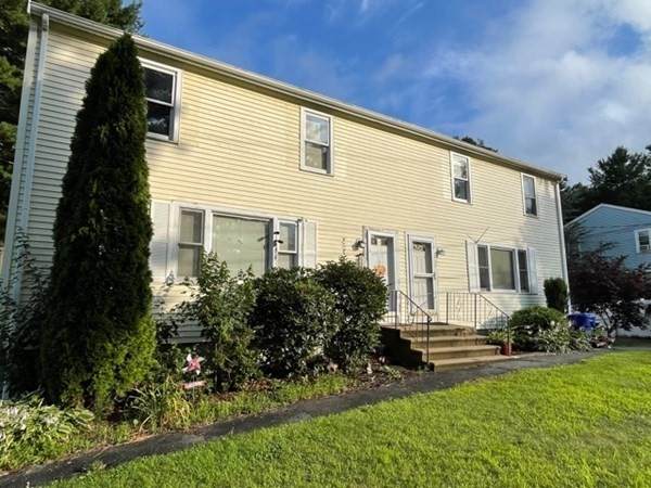 15 Wellesley Cir - Photo 1