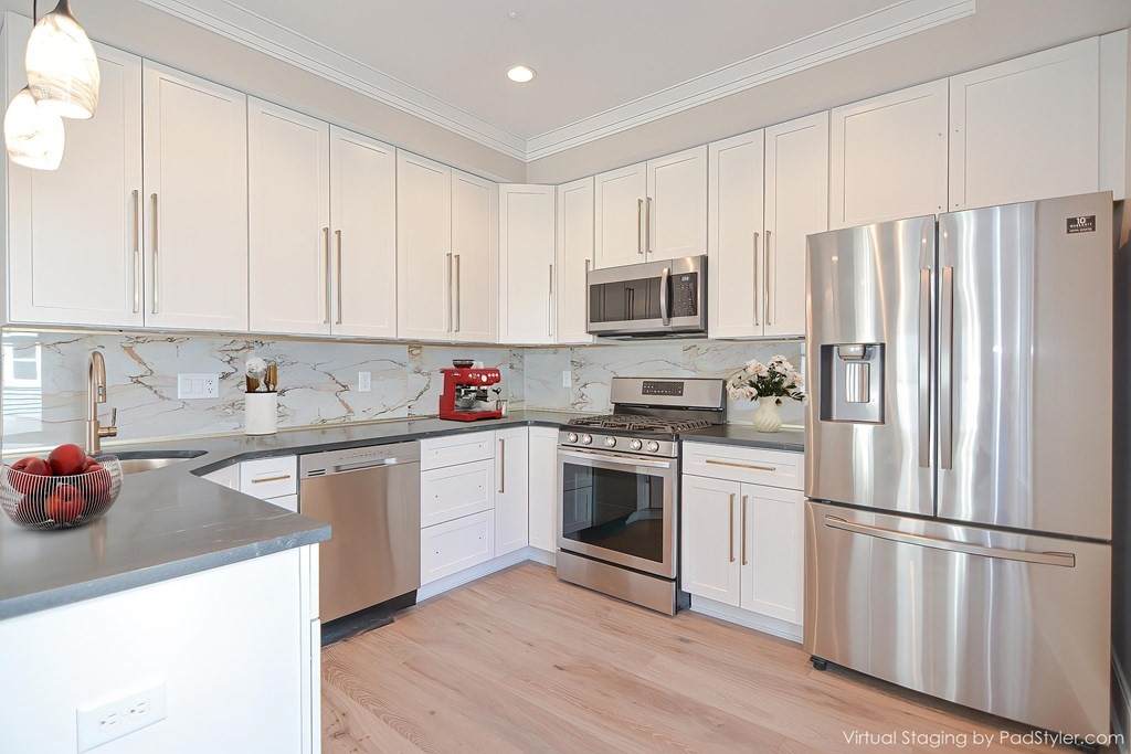 69 Falcon Street - Photo 1