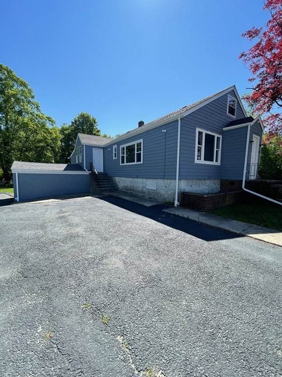 187 Cumberland Ave - Photo 1