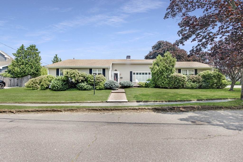 9 Stratford Road - Photo 1