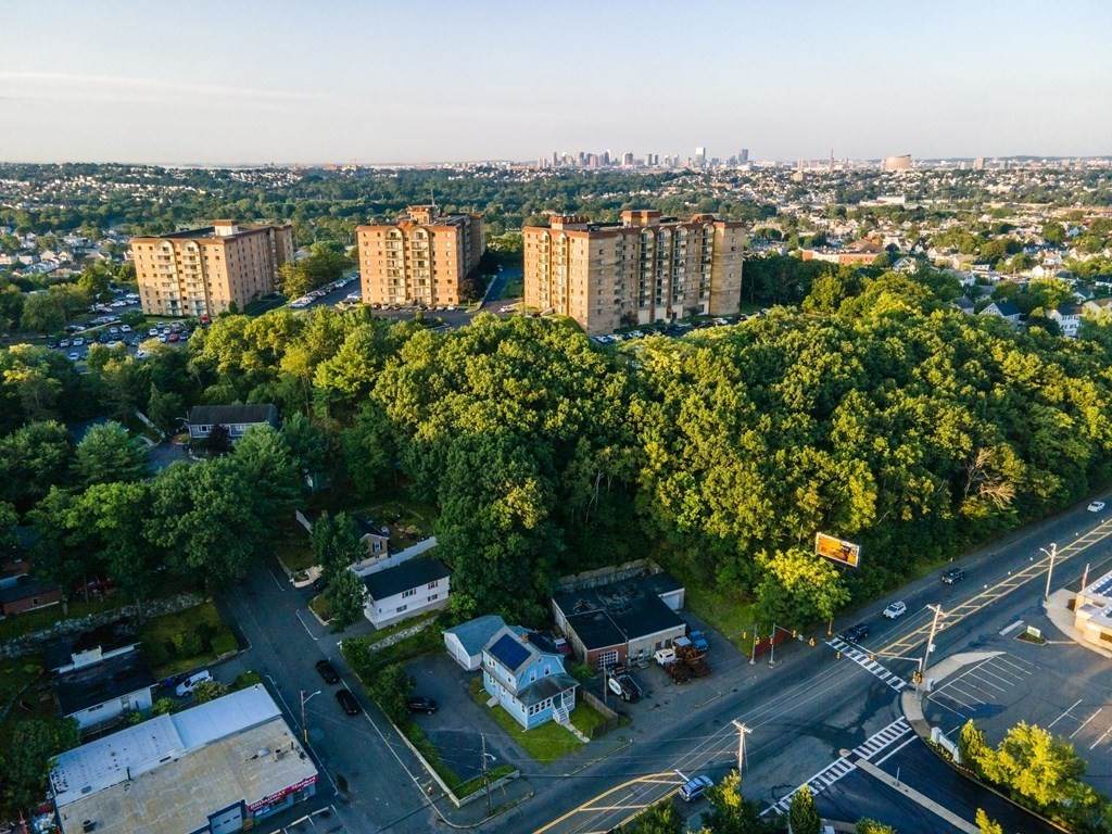 469 Broadway - Photo 1