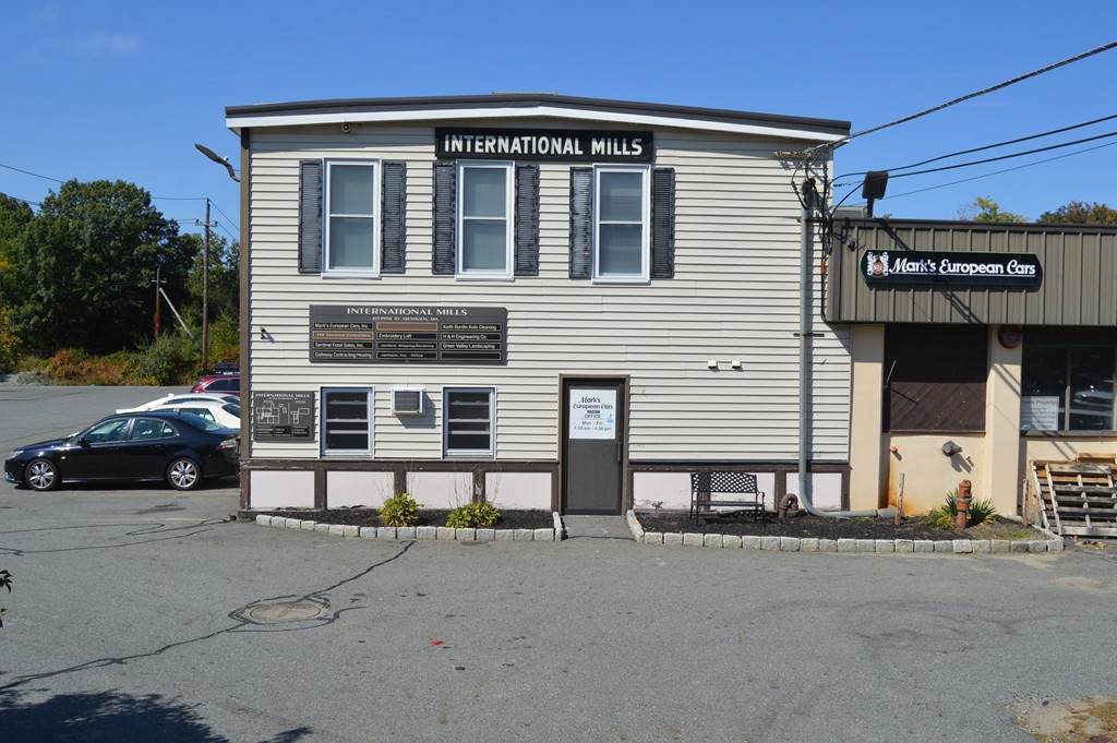 60 Pine St - Photo 1