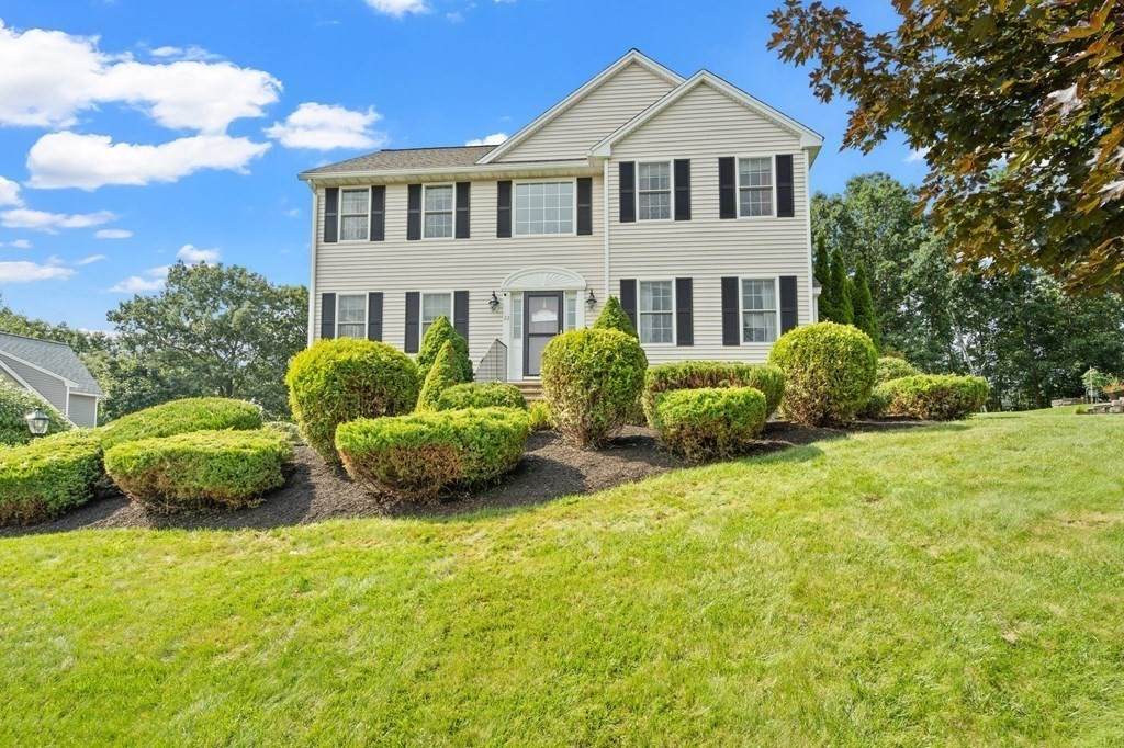 22 Nathan Dr - Photo 1
