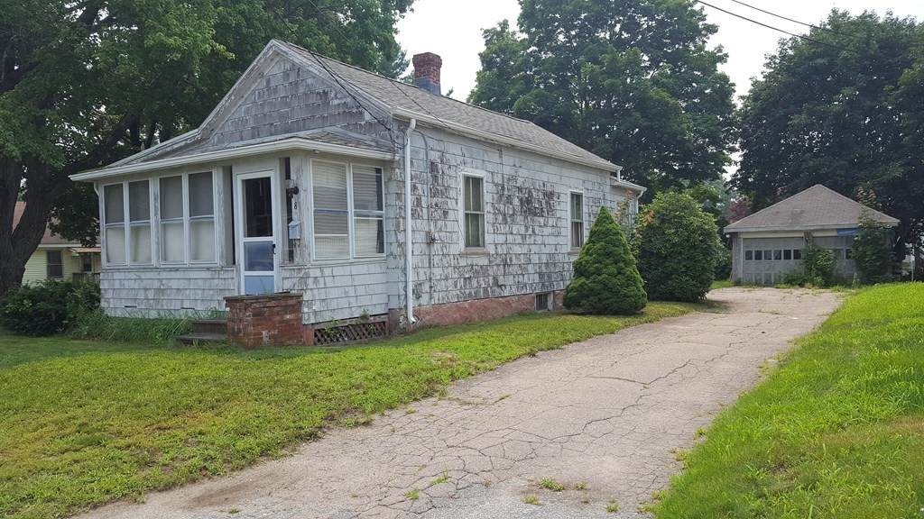 8 Henshaw Ave - Photo 1