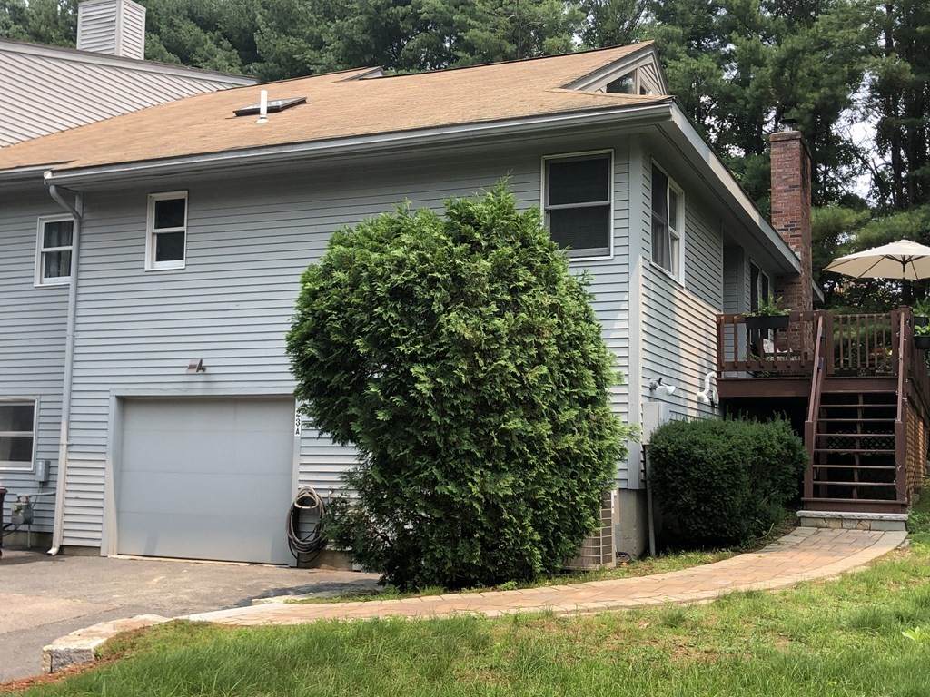 23 Country Club Ln - Photo 1