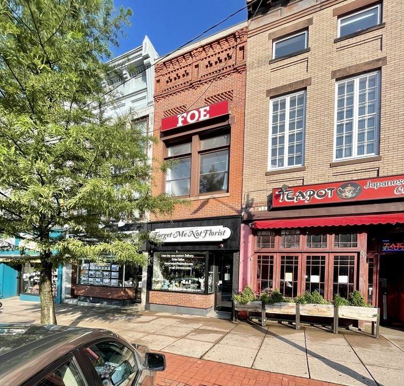 114 Main - Photo 1