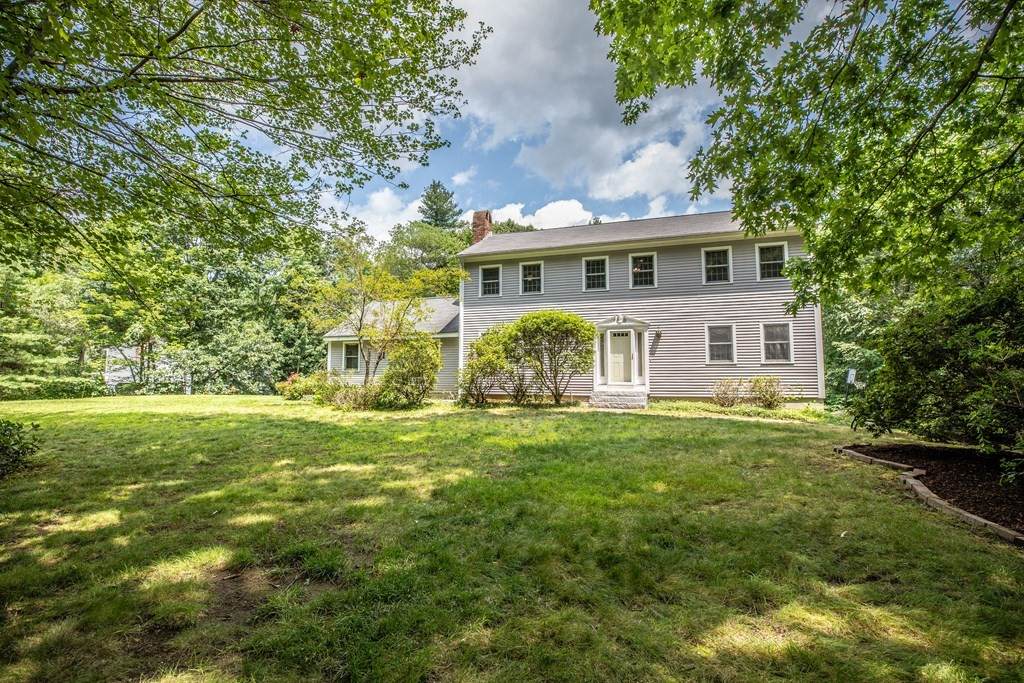 61 Quincy Dr - Photo 1