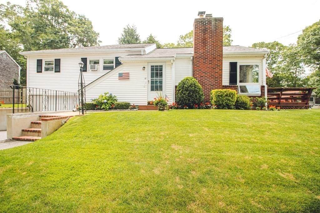 18 13th Avenue - Photo 1