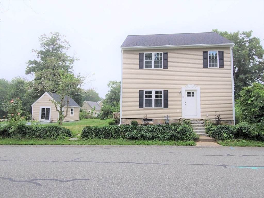 56 Thompson St - Photo 1
