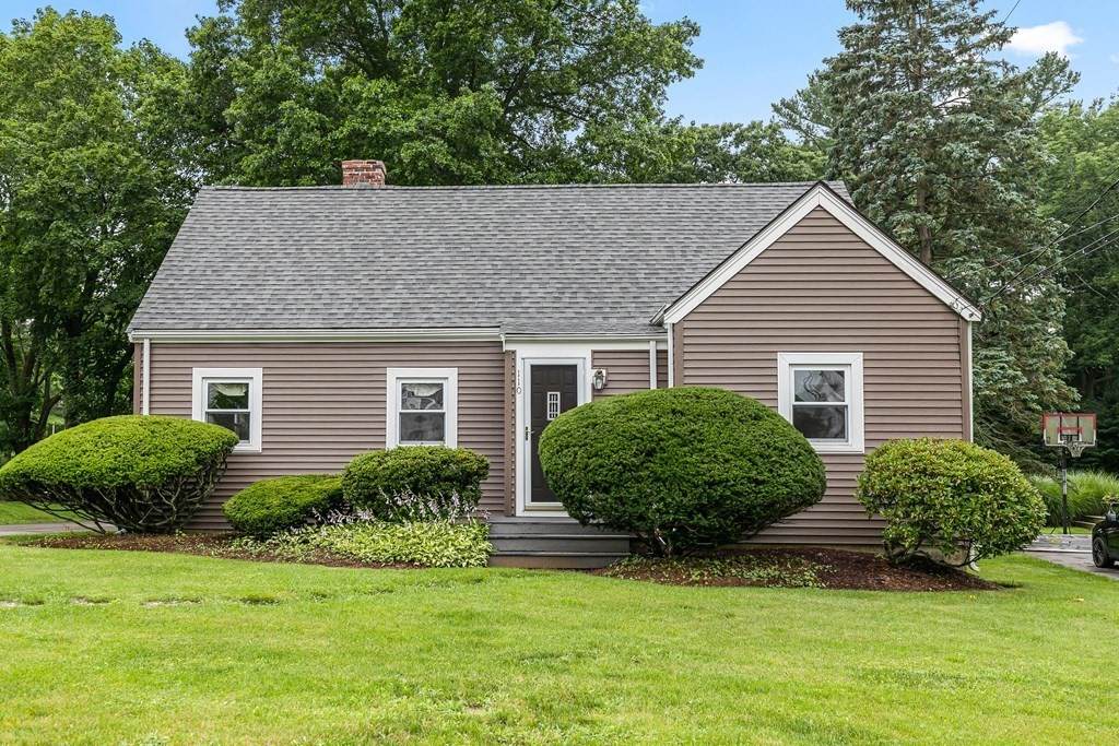 110 Pleasant St - Photo 1
