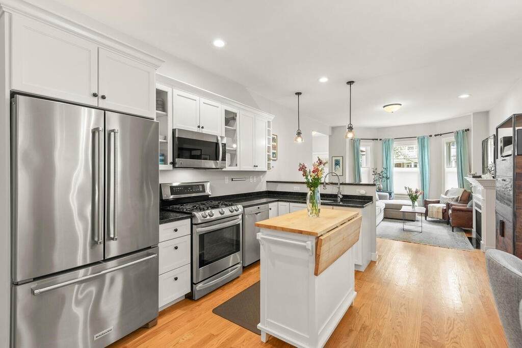 78 College Ave - Photo 1
