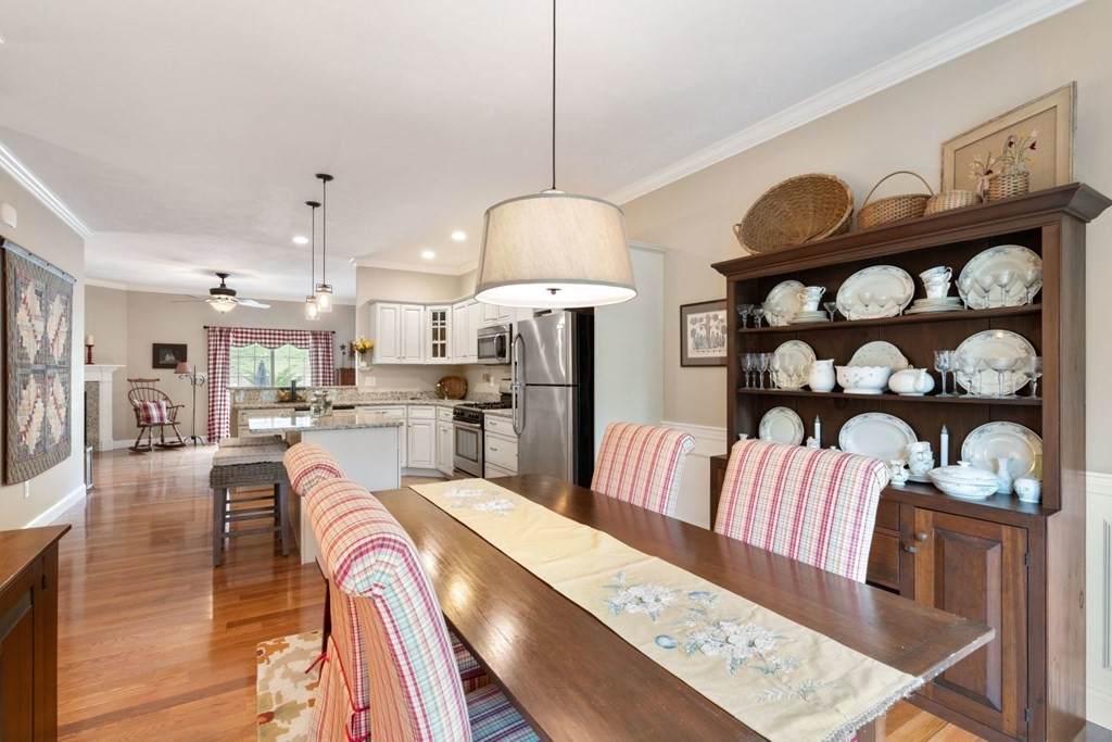 502 Crystal Way - Photo 1