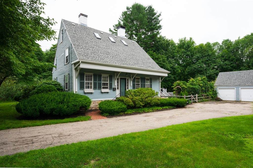 1072 Blue Hill Ave - Photo 1