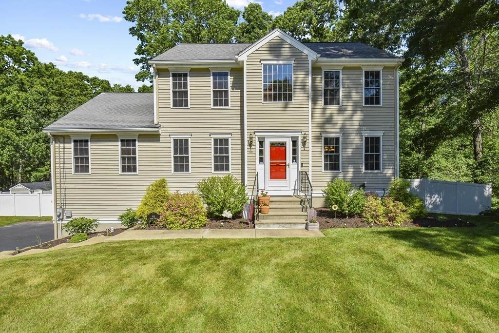 46 Adams Circle - Photo 1