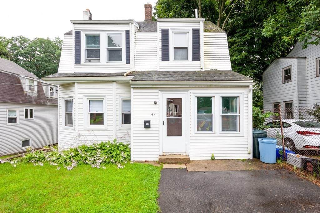 48 Wentworth Ave - Photo 1