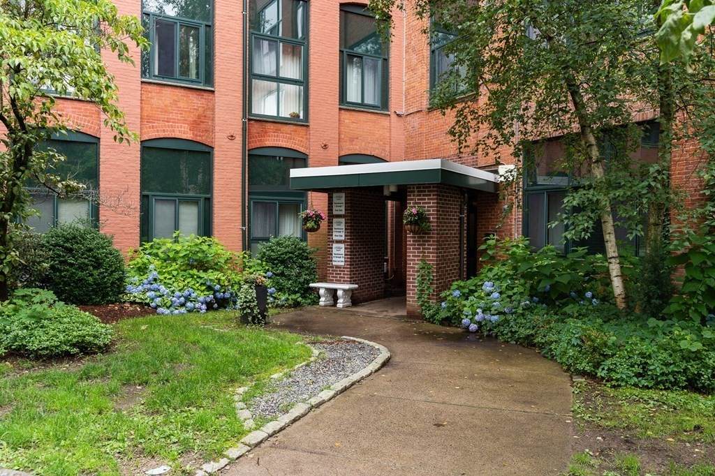 150 Rumford Ave - Photo 1