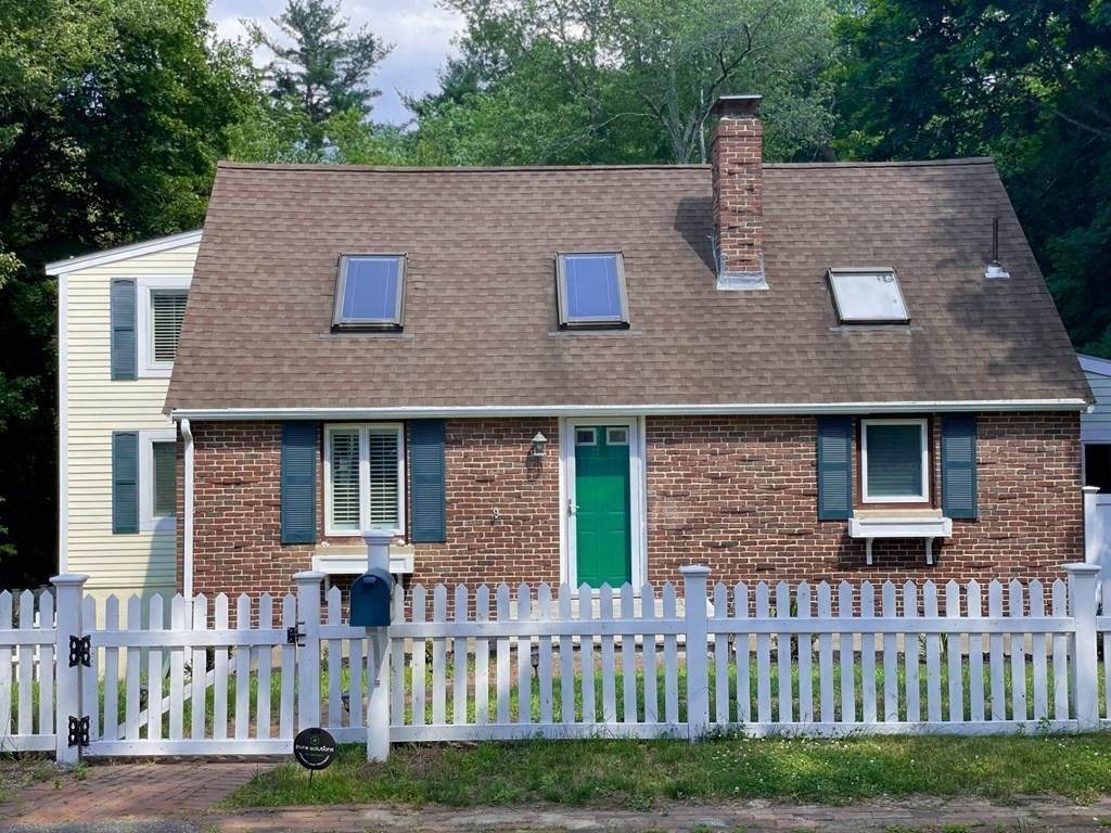 14 Brookdale Ave - Photo 1