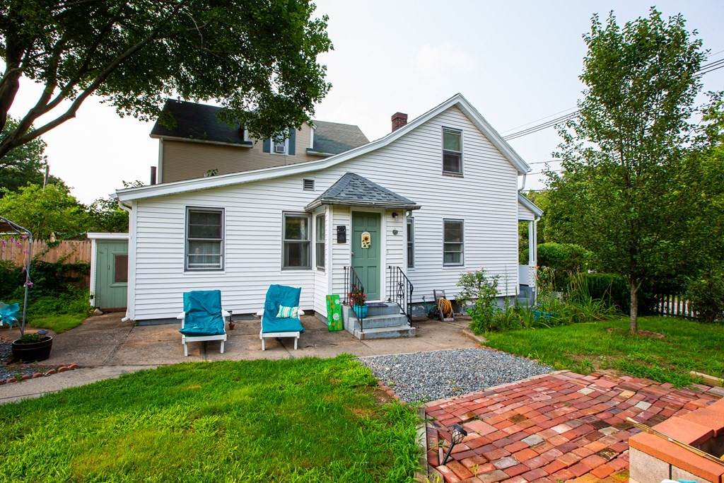 28 Pond St - Photo 1