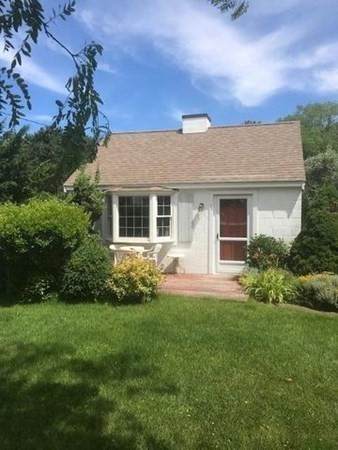 910 Commercial St - Photo 1