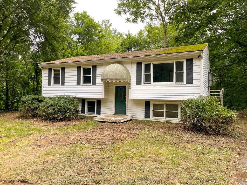 266 Staples St - Photo 1